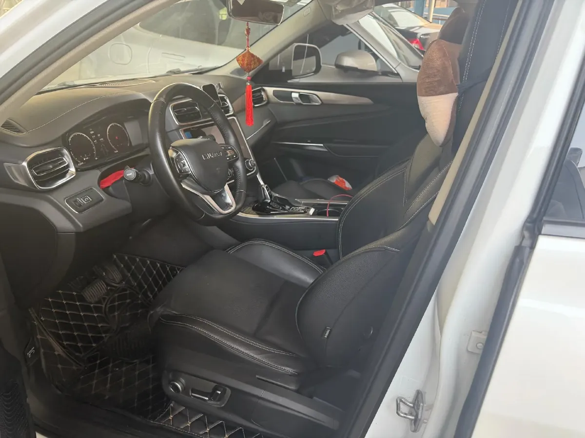 2019 LYNK&CO 01 2.0T 190HP L4 6AT,autocango,china used car exporter,china ev exporter,chinese used car exporter,chinese used ev exporter