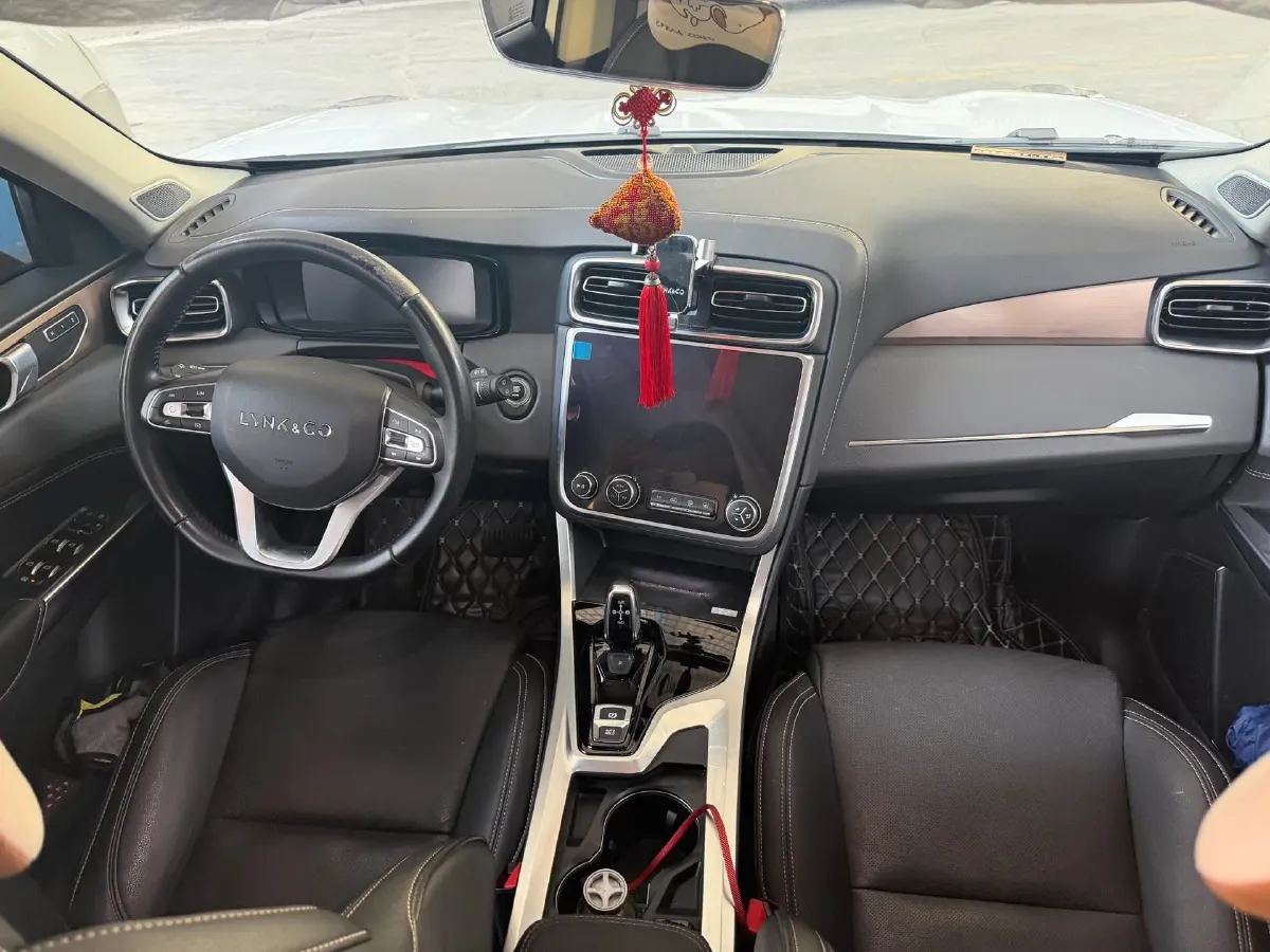 2019 LYNK&CO 01 2.0T 190HP L4 6AT,autocango,china used car exporter,china ev exporter,chinese used car exporter,chinese used ev exporter