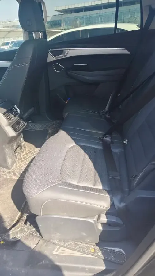 2022 Volkswagen Talagon 2.0T 220HP L4 7DCT,autocango,china used car exporter,china ev exporter,chinese used car exporter,chinese used ev exporter