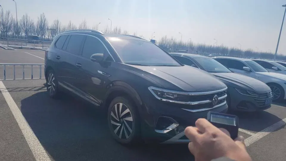 2022 Volkswagen Talagon 2.0T 220HP L4 7DCT,autocango,china used car exporter,china ev exporter,chinese used car exporter,chinese used ev exporter