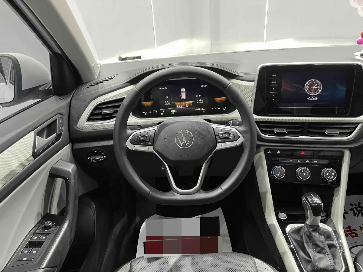 2023 Volkswagen T-Roc 1.4T 150HP L4 7DCT,autocango,china used car exporter,china ev exporter,chinese used car exporter,chinese used ev exporter