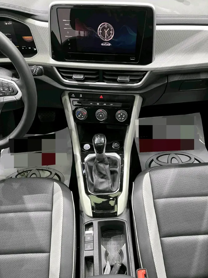 2023 Volkswagen T-Roc 1.4T 150HP L4 7DCT,autocango,china used car exporter,china ev exporter,chinese used car exporter,chinese used ev exporter