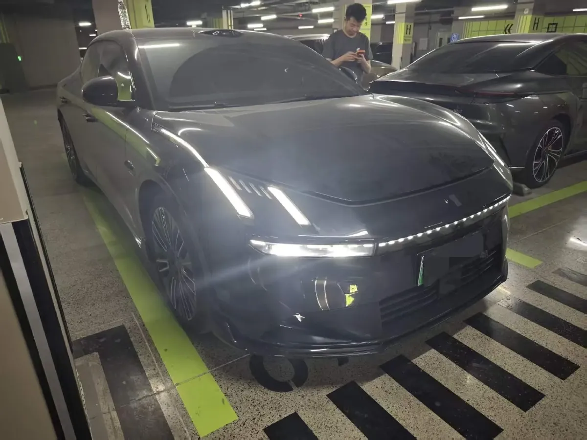 2025 LYNK&CO 10 EM-P 1.5T 163HP L4 3DHT PHEV,autocango,china used car exporter,china ev exporter,chinese used car exporter,chinese used ev exporter