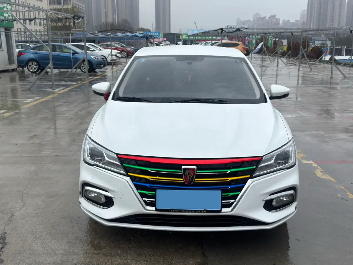 2020 Roewe i5 1.5L 120HP L4 5MT,autocango,china used car exporter,china ev exporter,chinese used car exporter,chinese used ev exporter