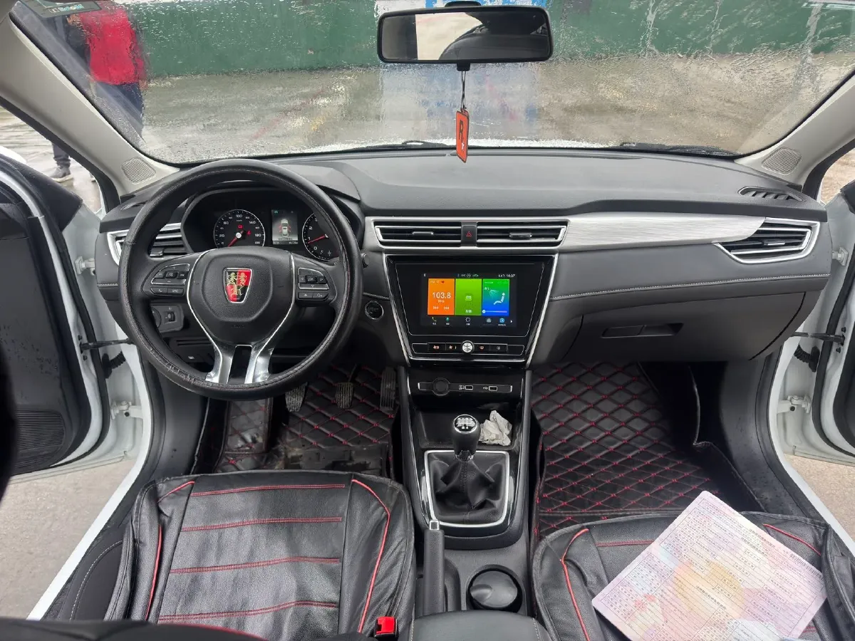 2020 Roewe i5 1.5L 120HP L4 5MT,autocango,china used car exporter,china ev exporter,chinese used car exporter,chinese used ev exporter