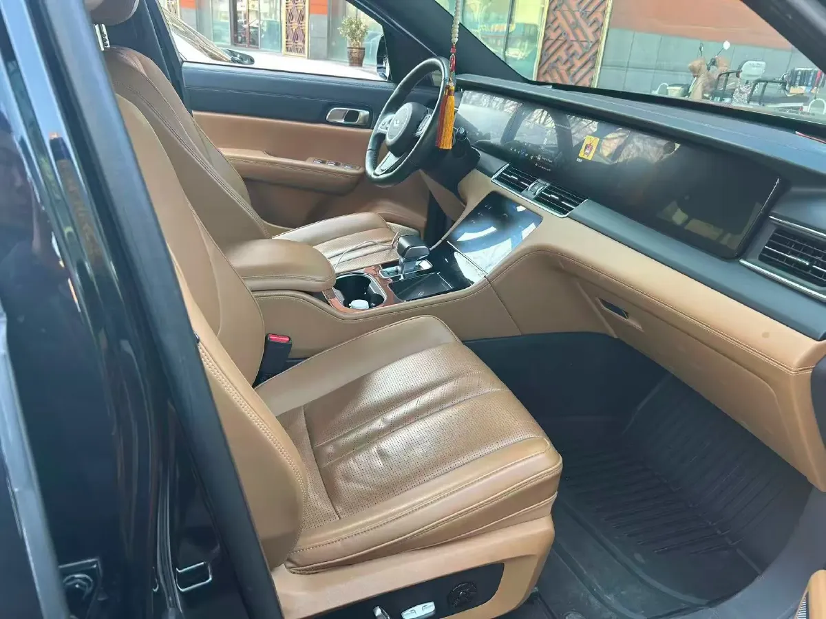2020 Li ONE Range Extended 131HP REEV 40.5KWH,autocango,china used car exporter,china ev exporter,chinese used car exporter,chinese used ev exporter
