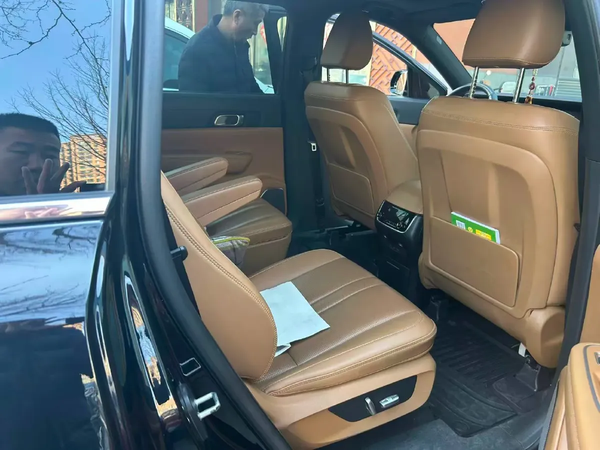 2020 Li ONE Range Extended 131HP REEV 40.5KWH,autocango,china used car exporter,china ev exporter,chinese used car exporter,chinese used ev exporter