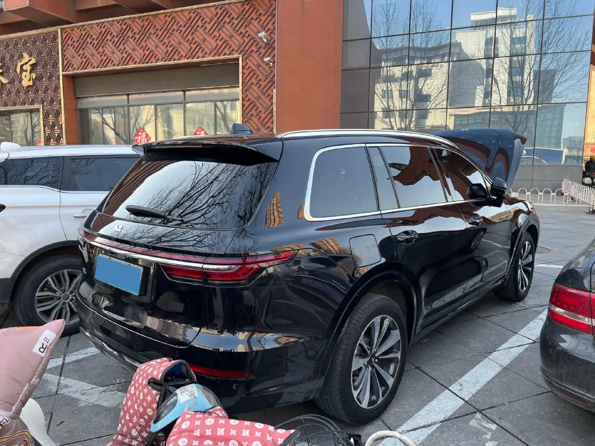 2020 Li ONE Range Extended 131HP REEV 40.5KWH,autocango,china used car exporter,china ev exporter,chinese used car exporter,chinese used ev exporter