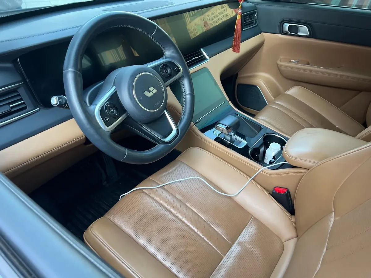 2020 Li ONE Range Extended 131HP REEV 40.5KWH,autocango,china used car exporter,china ev exporter,chinese used car exporter,chinese used ev exporter