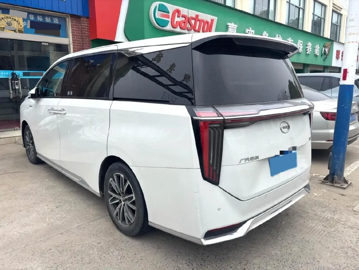 2023 GAC Trumpchi M8 2.0T 252HP L4 8AT,autocango,china used car exporter,china ev exporter,chinese used car exporter,chinese used ev exporter