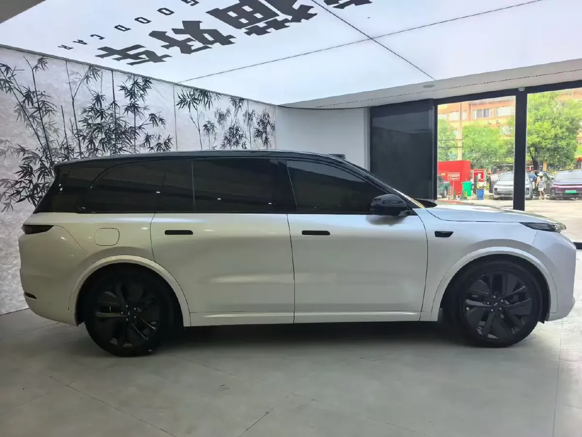 2022 Li L9 Range Extended 154HP REEV 42.6KWH,autocango,china used car exporter,china ev exporter,chinese used car exporter,chinese used ev exporter