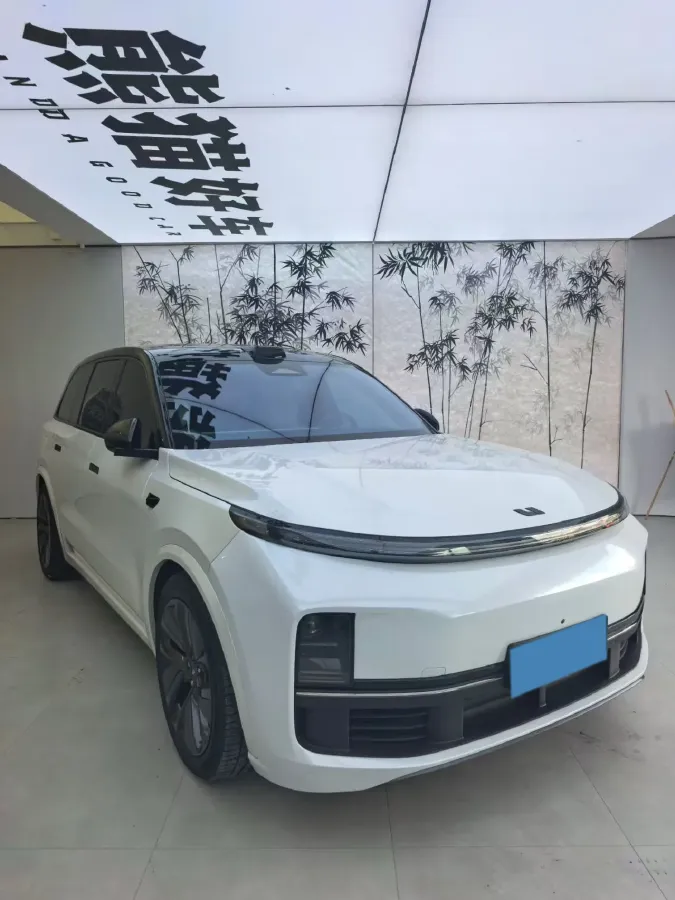 2022 Li L9 Range Extended 154HP REEV 42.6KWH,autocango,china used car exporter,china ev exporter,chinese used car exporter,chinese used ev exporter