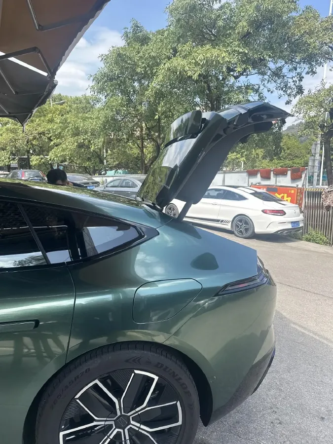 2025 Avatr 12 1.5T 156HP L4 REEV 39.05KWH,autocango,china used car exporter,china ev exporter,chinese used car exporter,chinese used ev exporter