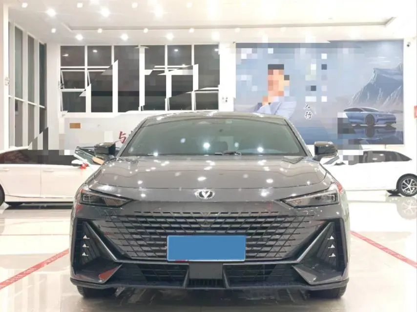 2023 ChangAn UNI-V 1.5T 188HP L4 7DCT,autocango,china used car exporter,china ev exporter,chinese used car exporter,chinese used ev exporter