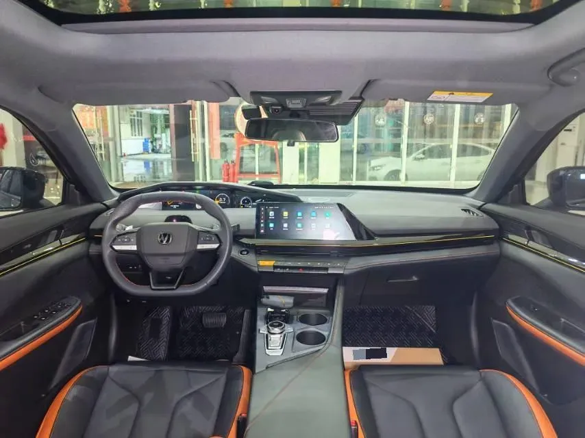 2023 ChangAn UNI-V 1.5T 188HP L4 7DCT,autocango,china used car exporter,china ev exporter,chinese used car exporter,chinese used ev exporter