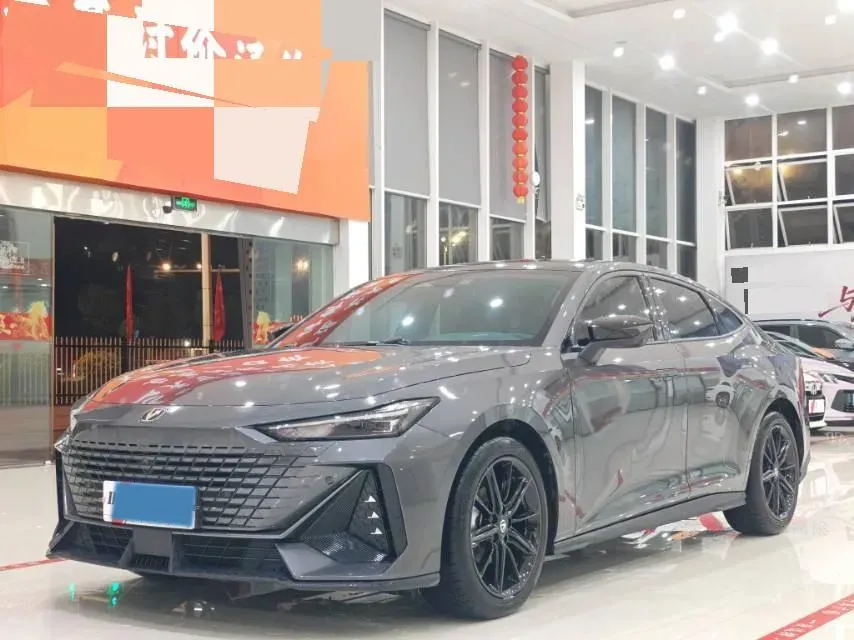 2023 ChangAn UNI-V 1.5T 188HP L4 7DCT,autocango,china used car exporter,china ev exporter,chinese used car exporter,chinese used ev exporter