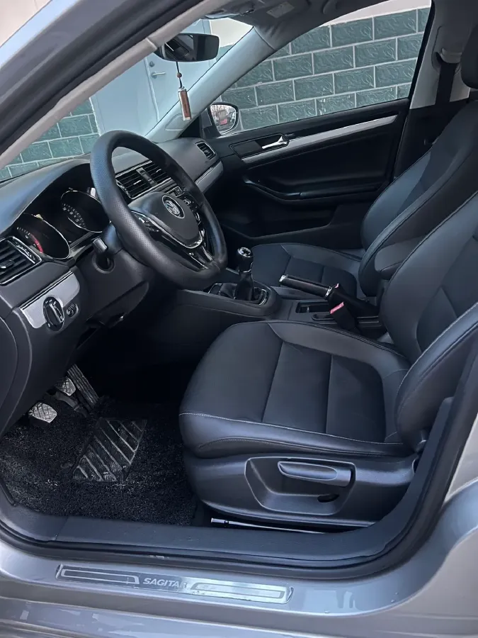 2018 KingLong KaiTe 2.3T 110HP L4 5MT,autocango,china used car exporter,china ev exporter,chinese used car exporter,chinese used ev exporter