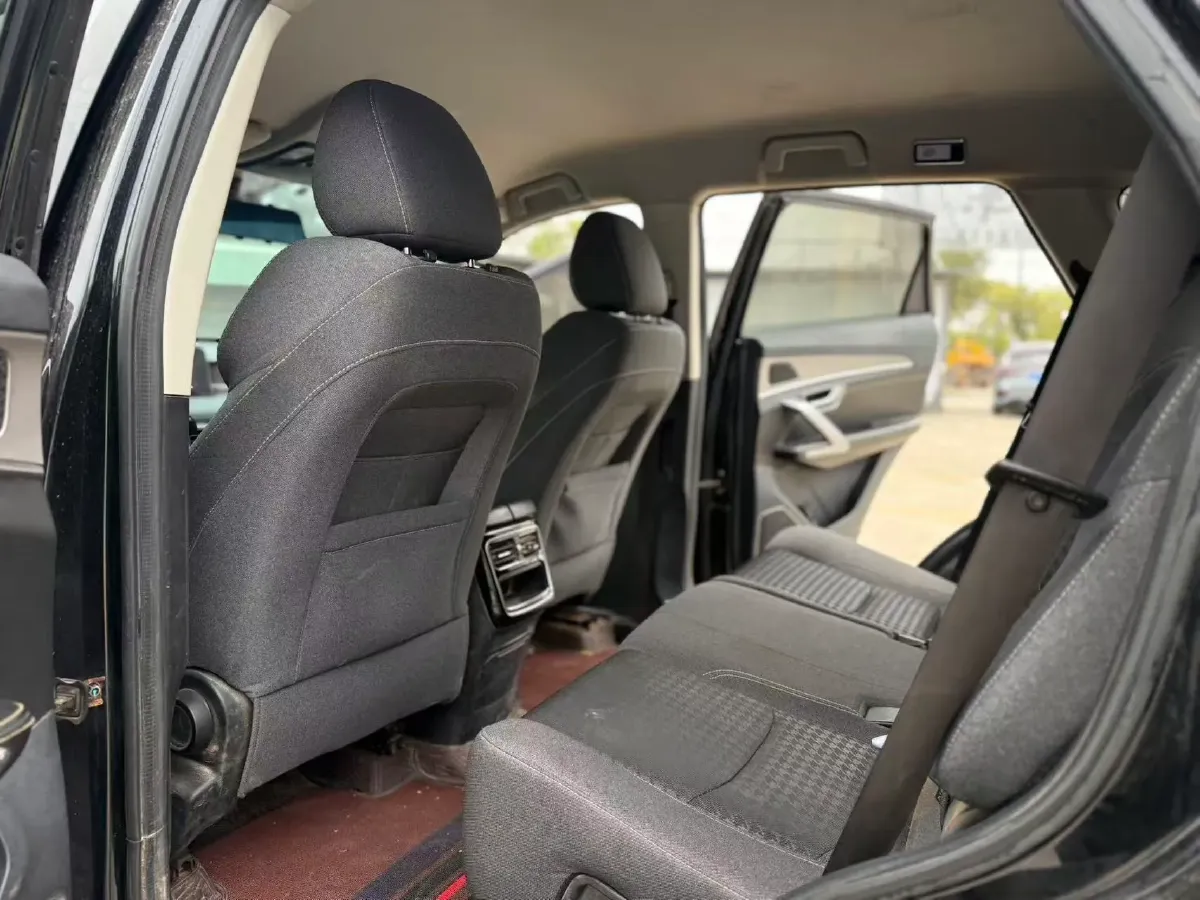 2021 Jetour X70 Plus 1.5T 156HP L4 6MT,autocango,china used car exporter,china ev exporter,chinese used car exporter,chinese used ev exporter