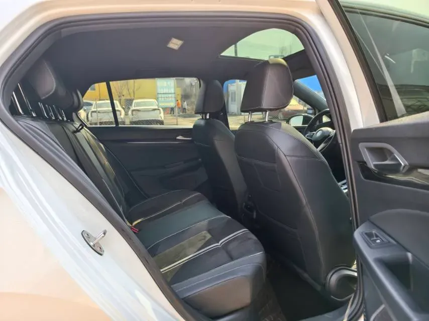 2023 Volkswagen Golf 1.4T 150HP L4 7DCT,autocango,china used car exporter,china ev exporter,chinese used car exporter,chinese used ev exporter