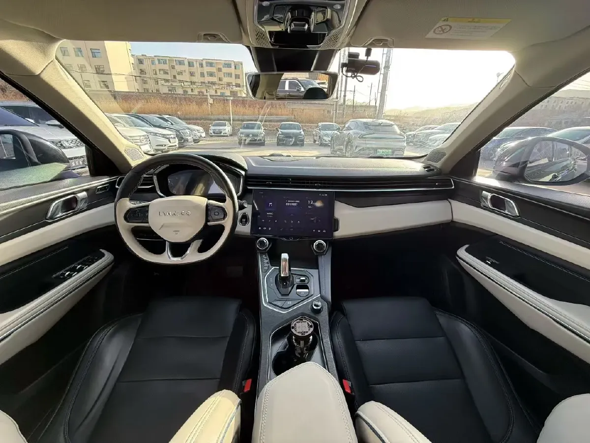 2021 LYNK&CO 01 2.0T 218HP L4 8AT,autocango,china used car exporter,china ev exporter,chinese used car exporter,chinese used ev exporter