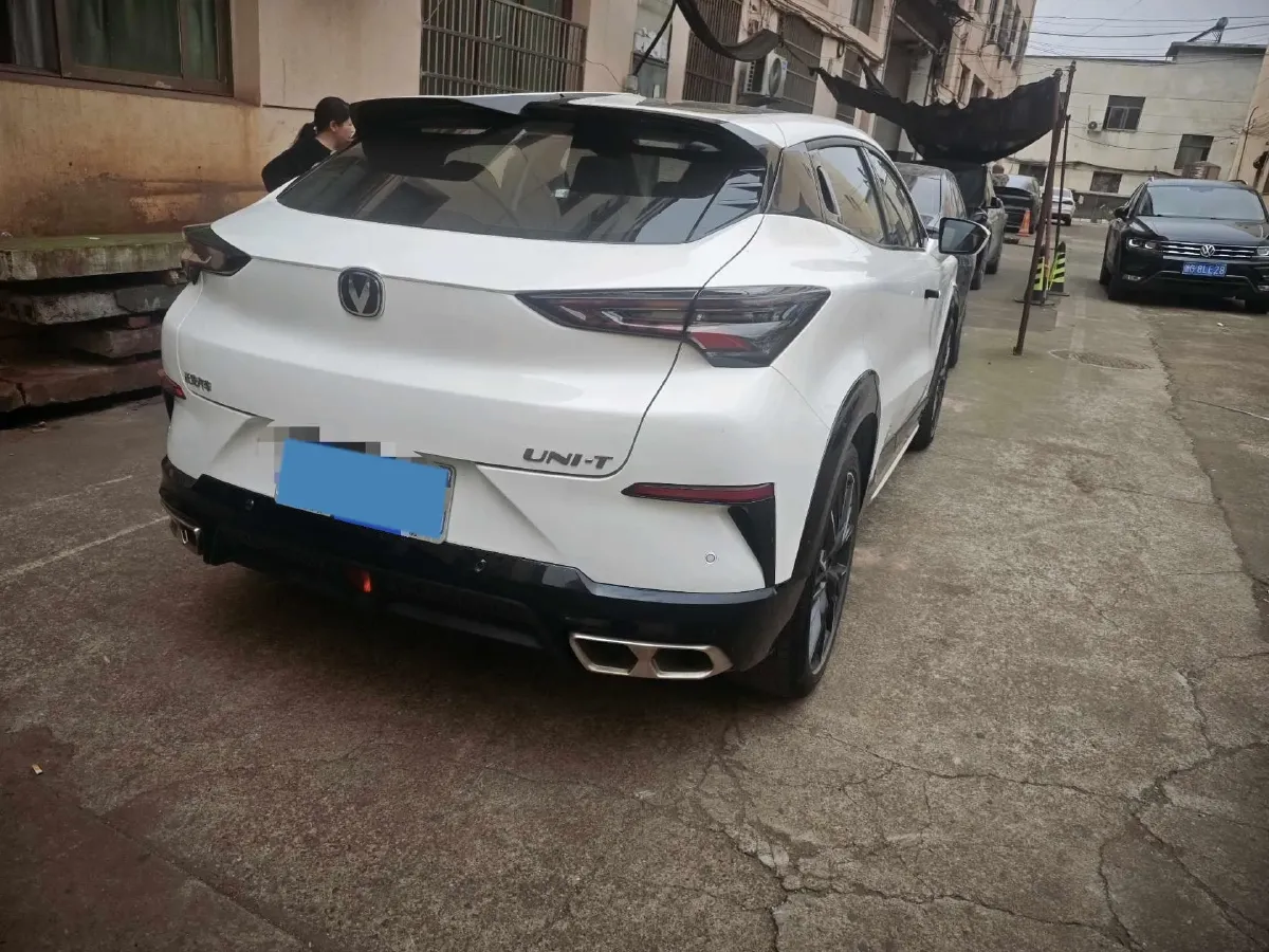2023 ChangAn UNI-T 1.5T 188HP L4 7DCT,autocango,china used car exporter,china ev exporter,chinese used car exporter,chinese used ev exporter