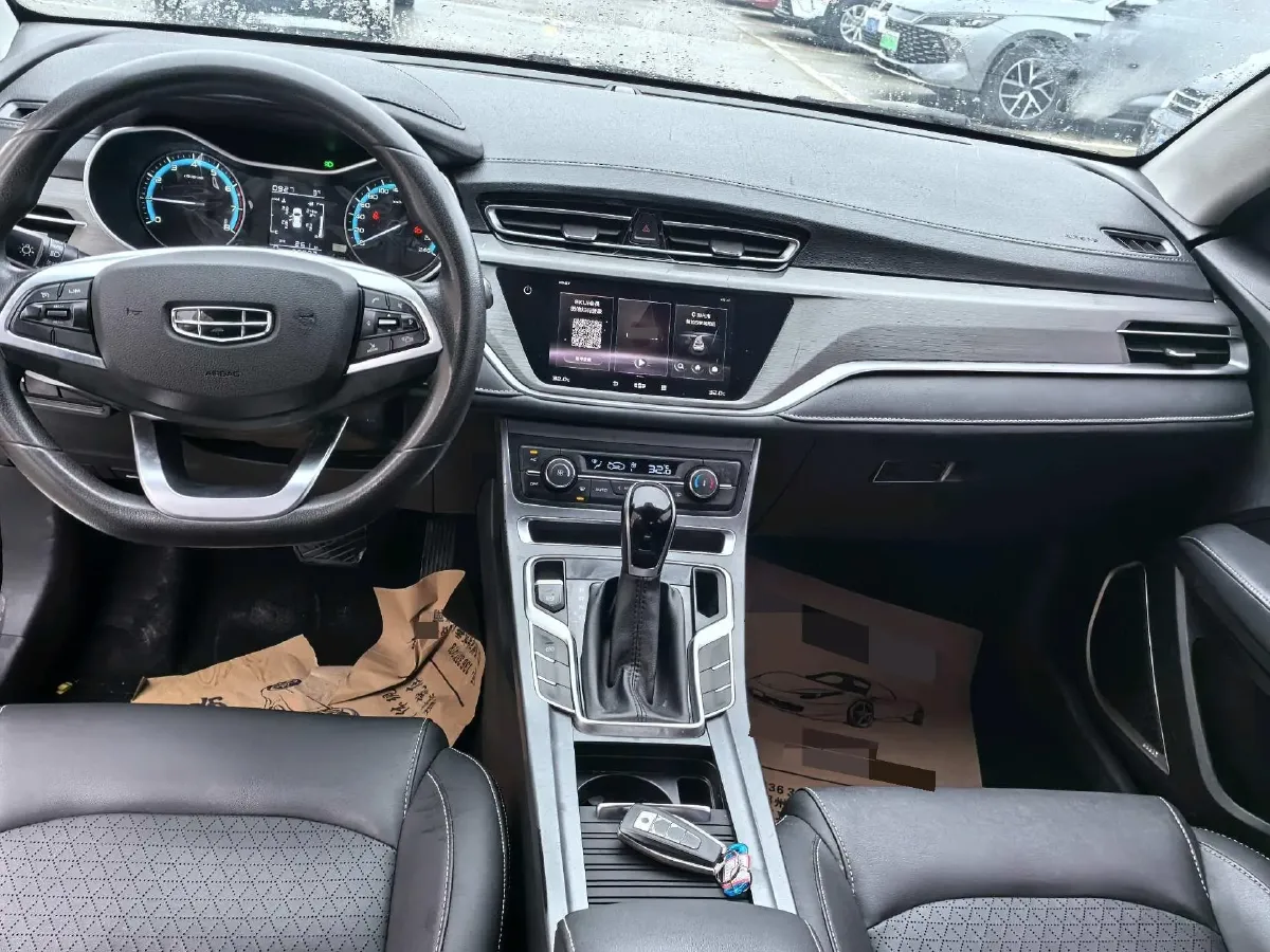 2021 BaoJun 530 1.5T 147HP L4 CVT,autocango,china used car exporter,china ev exporter,chinese used car exporter,chinese used ev exporter