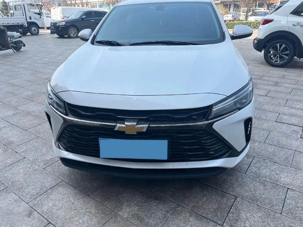 2024 Chevrolet Monza 1.5L 113HP L4 6DCT,autocango,china used car exporter,china ev exporter,chinese used car exporter,chinese used ev exporter