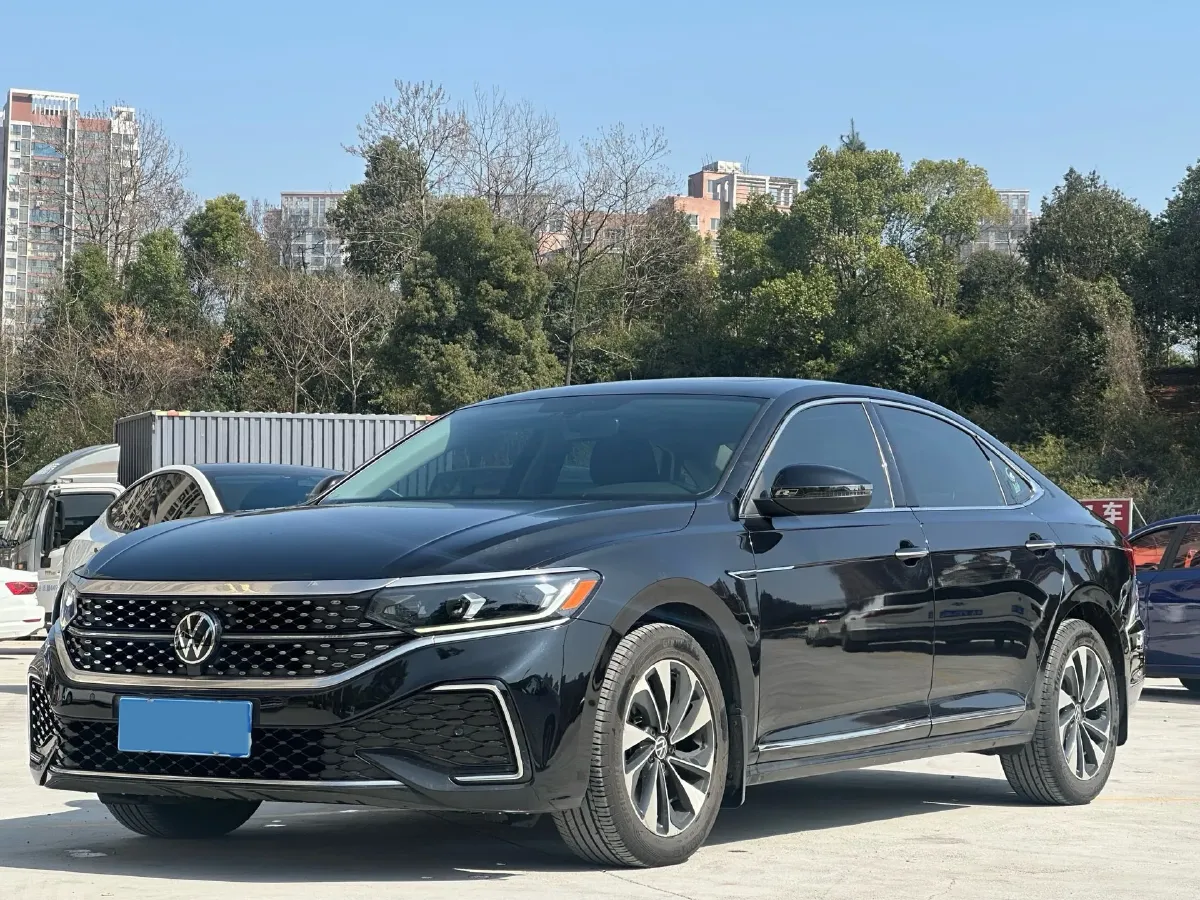 2023 Volkswagen Passat 2.0T 186HP L4 7DCT,autocango,china used car exporter,china ev exporter,chinese used car exporter,chinese used ev exporter