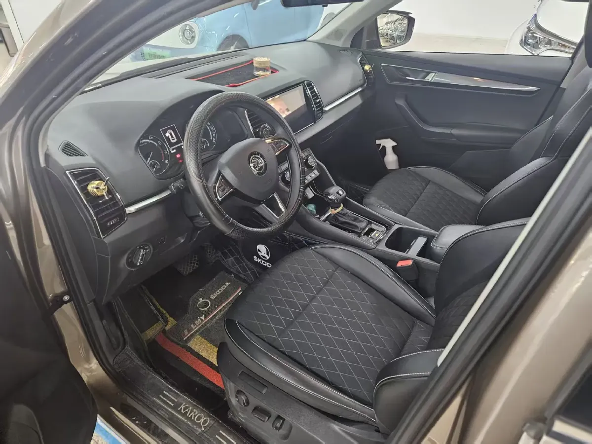 2019 Skoda Karoq 1.4T 150HP L4 7DCT,autocango,china used car exporter,china ev exporter,chinese used car exporter,chinese used ev exporter
