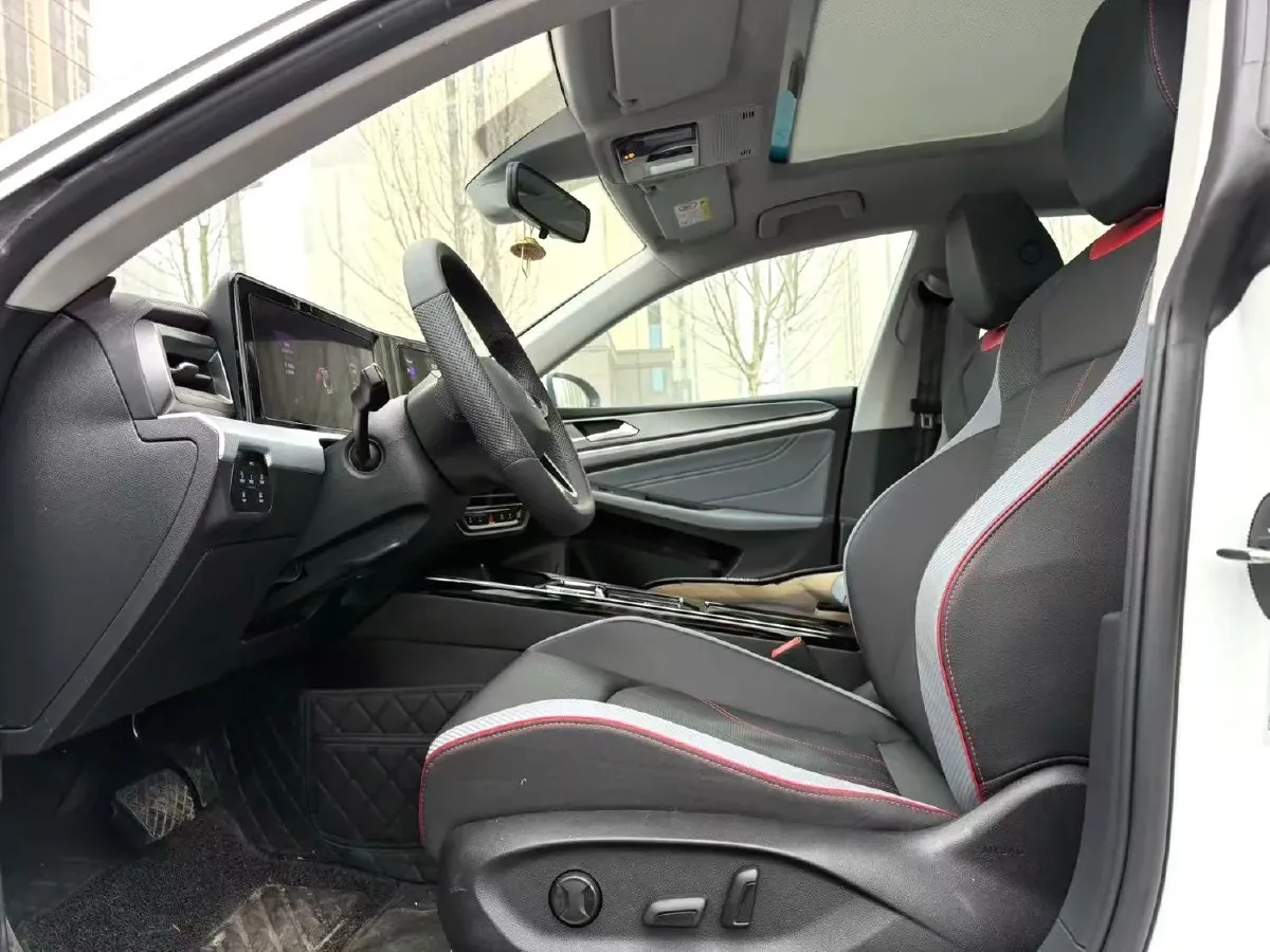 2025 Volkswagen Lamando 1.4T 150HP L4 7DCT,autocango,china used car exporter,china ev exporter,chinese used car exporter,chinese used ev exporter