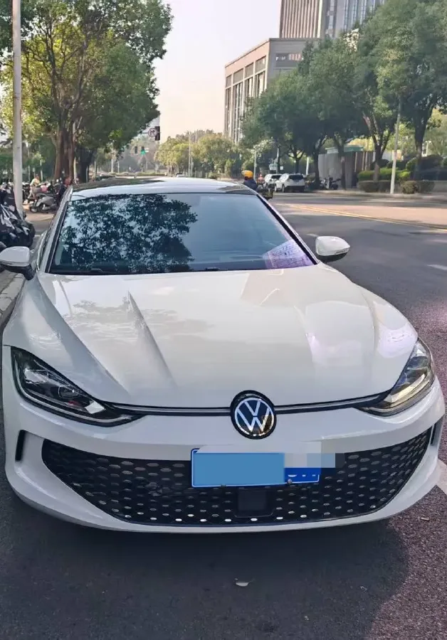 2025 Volkswagen Lamando 1.4T 150HP L4 7DCT,autocango,china used car exporter,china ev exporter,chinese used car exporter,chinese used ev exporter