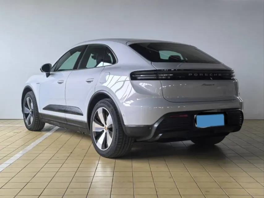 2024 Porsche Macan All-Electric BEV 100KWH,autocango,china used car exporter,china ev exporter,chinese used car exporter,chinese used ev exporter
