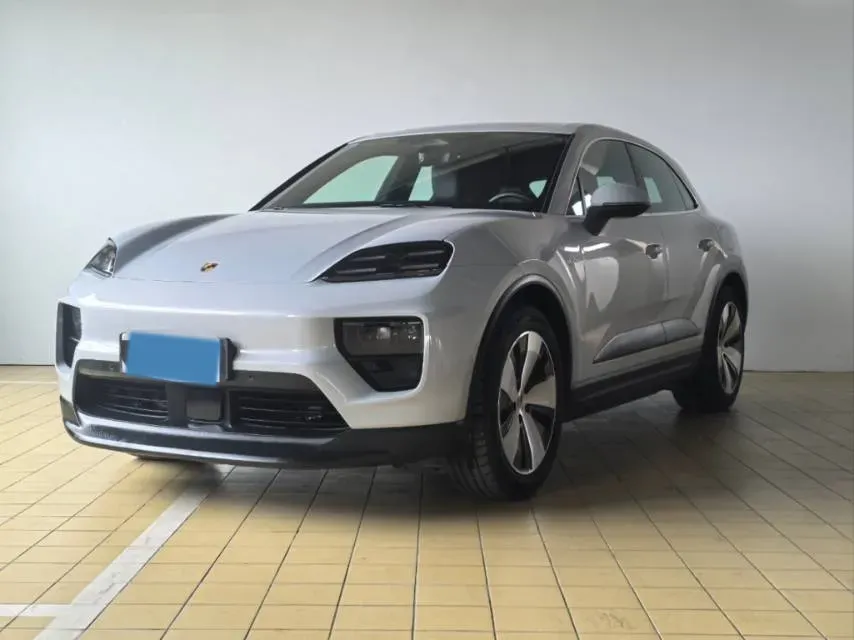 2024 Porsche Macan All-Electric BEV 100KWH,autocango,china used car exporter,china ev exporter,chinese used car exporter,chinese used ev exporter