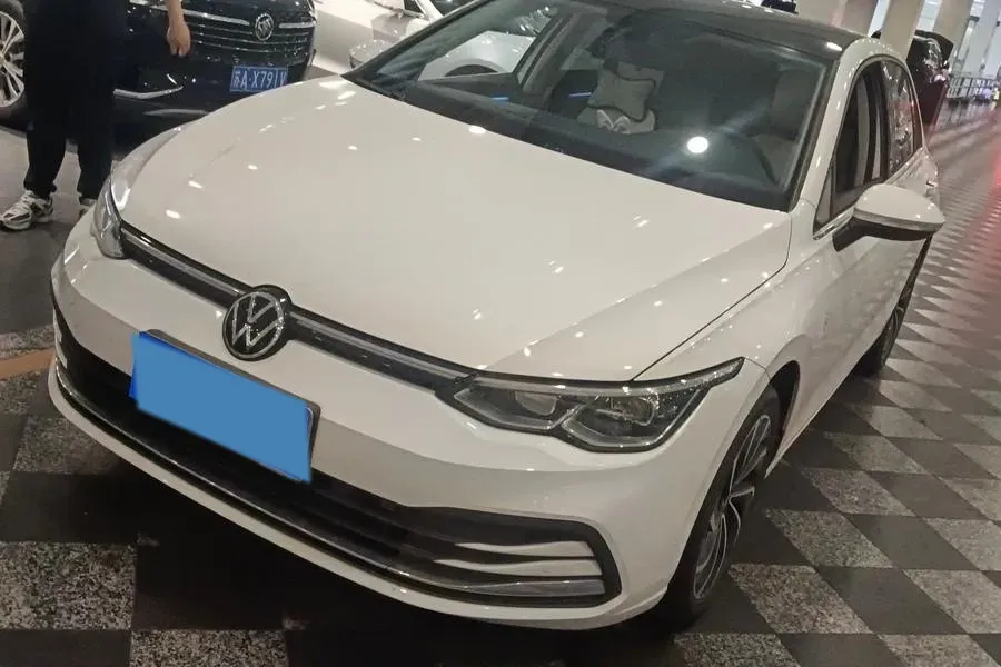 2023 Volkswagen Golf 1.4T 150HP L4 7DCT,autocango,china used car exporter,china ev exporter,chinese used car exporter,chinese used ev exporter