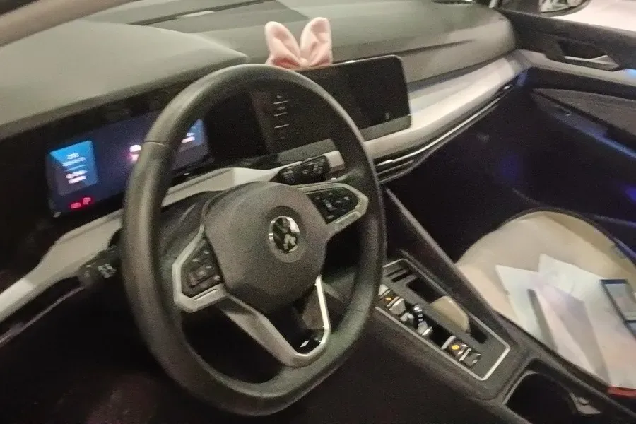 2023 Volkswagen Golf 1.4T 150HP L4 7DCT,autocango,china used car exporter,china ev exporter,chinese used car exporter,chinese used ev exporter