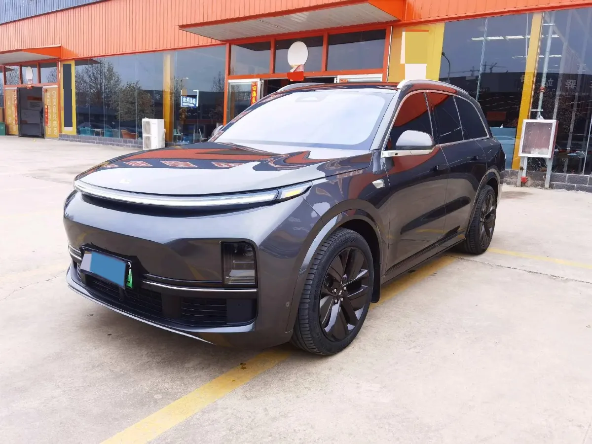 2023 Li L8 Range Extended 154HP REEV 40.9KWH,autocango,china used car exporter,china ev exporter,chinese used car exporter,chinese used ev exporter
