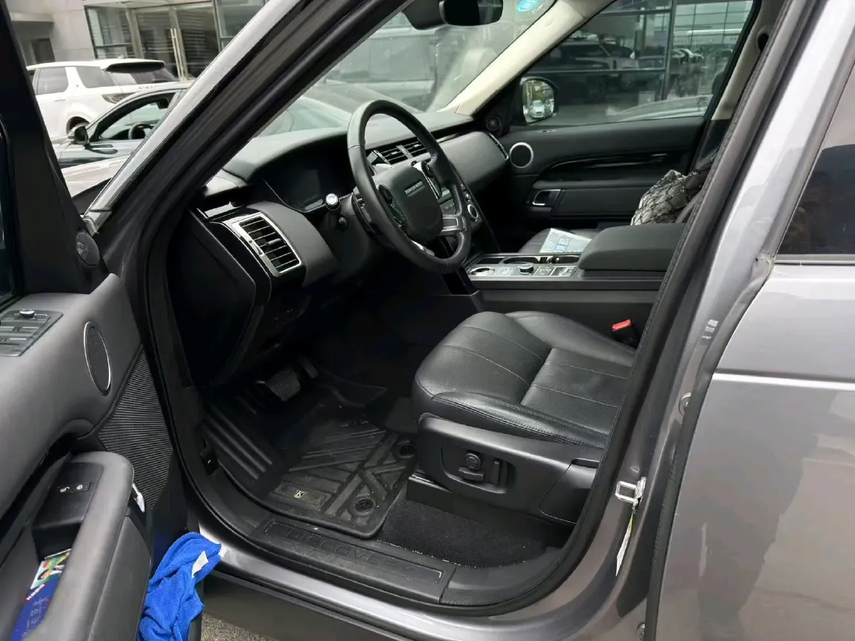 2020 Land Rover Discovery 2.0T 300HP L4 8AT,autocango,china used car exporter,china ev exporter,chinese used car exporter,chinese used ev exporter