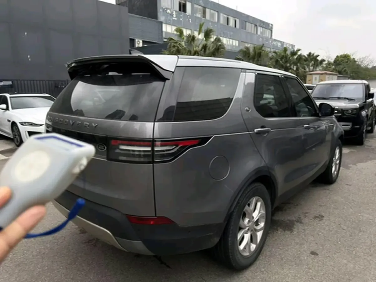 2020 Land Rover Discovery 2.0T 300HP L4 8AT,autocango,china used car exporter,china ev exporter,chinese used car exporter,chinese used ev exporter