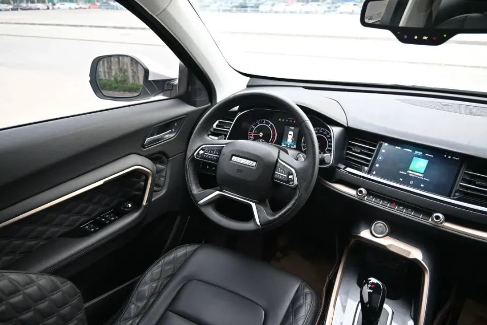 2021 Haval H6 1.5T 169HP L4 7DCT,autocango,china used car exporter,china ev exporter,chinese used car exporter,chinese used ev exporter