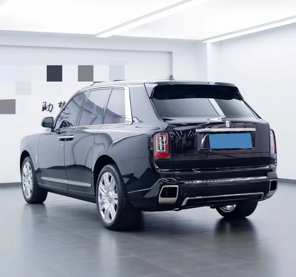 2018 Rolls-Royce Cullinan 6.7T 571HP V12 8AT,autocango,china used car exporter,china ev exporter,chinese used car exporter,chinese used ev exporter