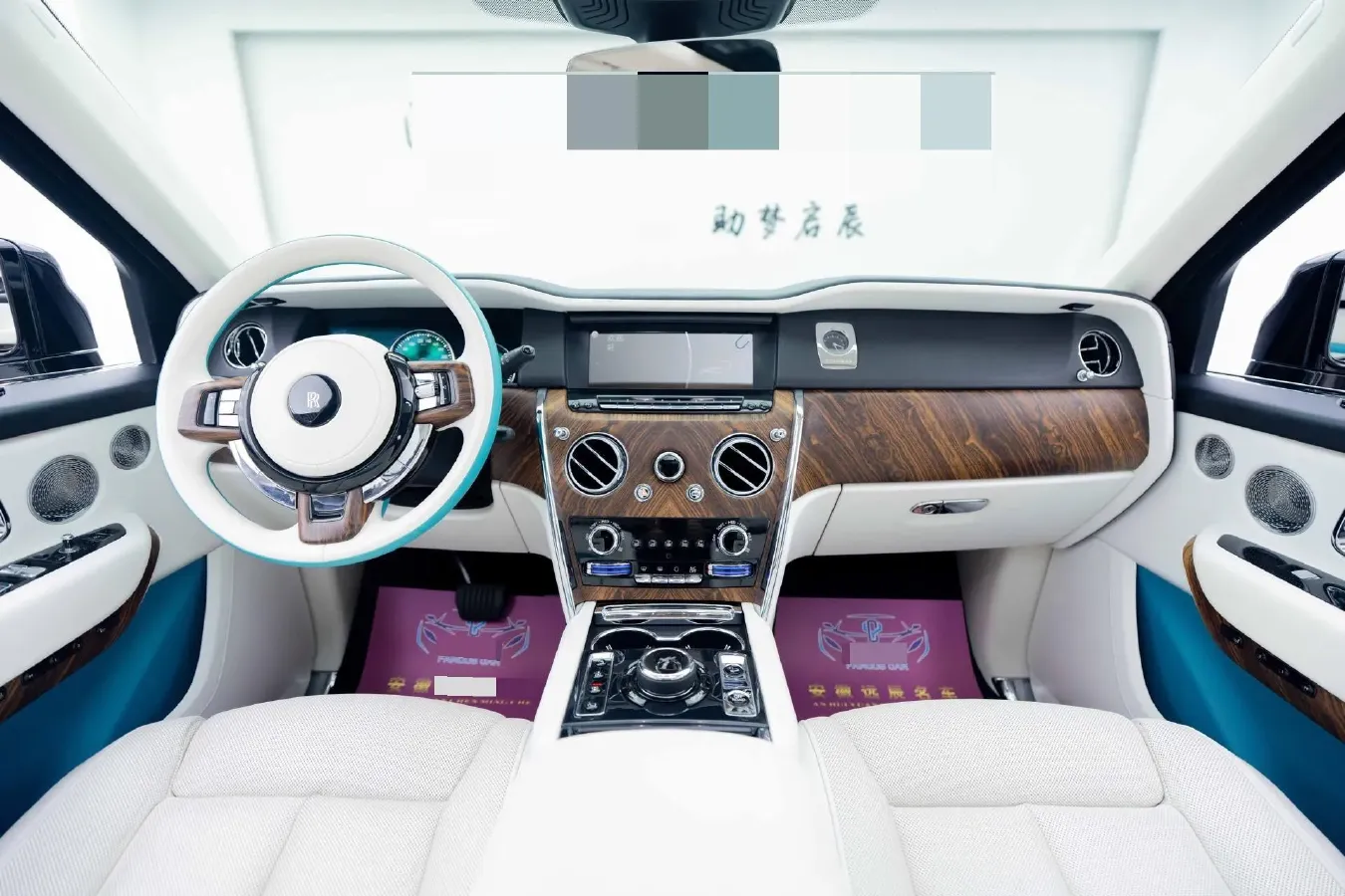 2018 Rolls-Royce Cullinan 6.7T 571HP V12 8AT,autocango,china used car exporter,china ev exporter,chinese used car exporter,chinese used ev exporter