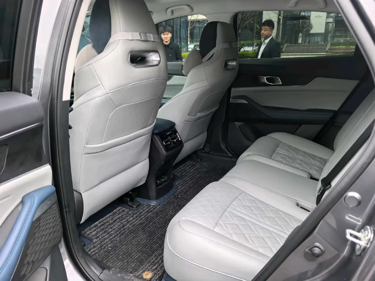 2022 Bestune T99 2.0T 224HP L4 6AT,autocango,china used car exporter,china ev exporter,chinese used car exporter,chinese used ev exporter