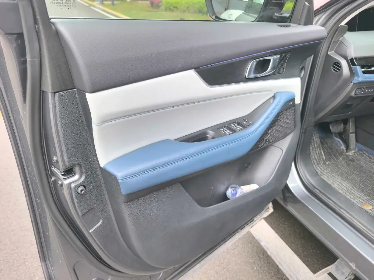 2022 Bestune T99 2.0T 224HP L4 6AT,autocango,china used car exporter,china ev exporter,chinese used car exporter,chinese used ev exporter