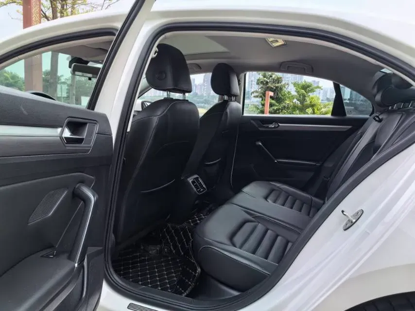 2019 Volkswagen Passat 1.4T 150HP L4 7DCT,autocango,china used car exporter,china ev exporter,chinese used car exporter,chinese used ev exporter