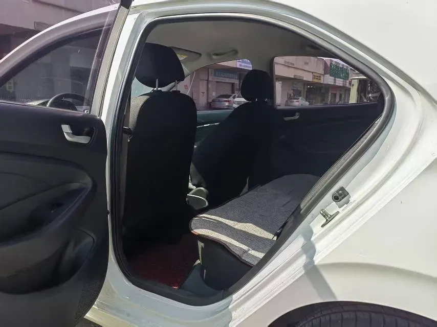 2020 Hyundai Reina 1.4L 95HP L4 5MT,autocango,china used car exporter,china ev exporter,chinese used car exporter,chinese used ev exporter