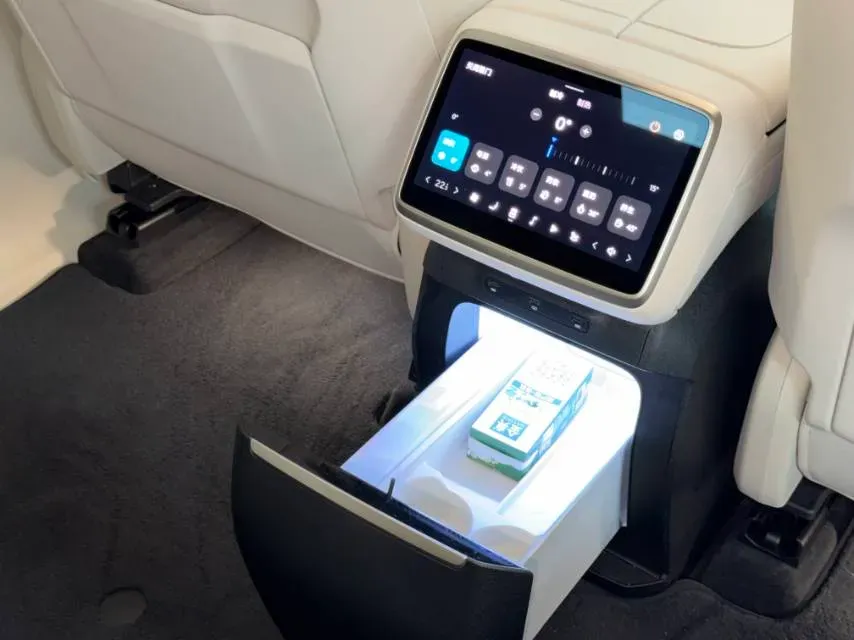 2025 ONVO L90 BEV,autocango,china used car exporter,china ev exporter,chinese used car exporter,chinese used ev exporter