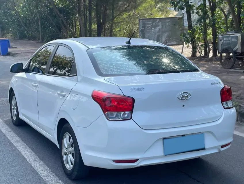 2017 Hyundai Reina 1.4L 95HP L4 5MT,autocango,china used car exporter,china ev exporter,chinese used car exporter,chinese used ev exporter