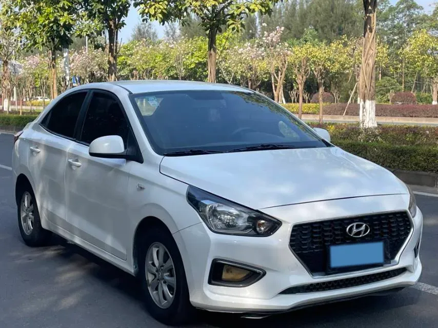 2017 Hyundai Reina 1.4L 95HP L4 5MT,autocango,china used car exporter,china ev exporter,chinese used car exporter,chinese used ev exporter