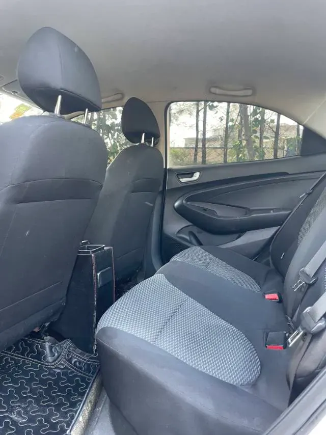 2017 Hyundai Reina 1.4L 95HP L4 5MT,autocango,china used car exporter,china ev exporter,chinese used car exporter,chinese used ev exporter