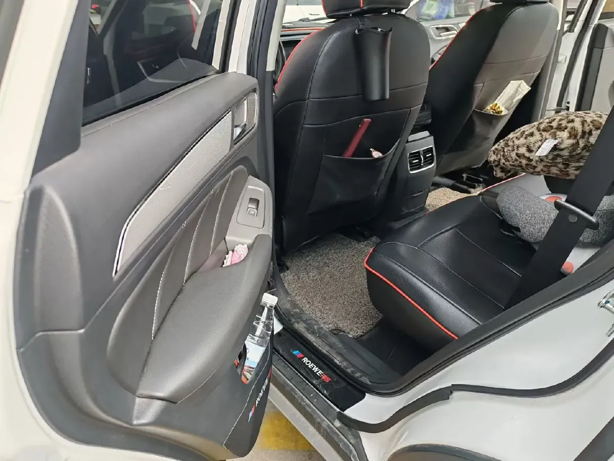2020 Roewe i6 1.5T 169HP L4 7DCT,autocango,china used car exporter,china ev exporter,chinese used car exporter,chinese used ev exporter